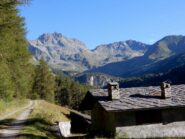 il colle del bivacco dalla poderale