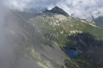 Cima  di Canogia e Lago di Larecchio