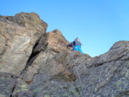 Ottima roccia lungo lo spigolo