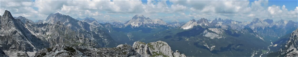 Dalla Forcella 2614m tra Biv. Tiziano e Biv. Musatti