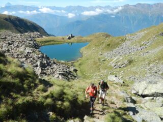 sullo sfondo il Lago La Manica 2365 m.