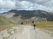 casermette militari da dove inizia la discesa sulla Valfredda