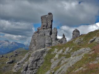 Il torrione a metà percorso