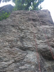 Tiri brevi e roccia lavorata