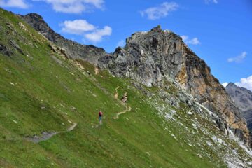 Sentiero verso il Passo del Gran San Bernardo