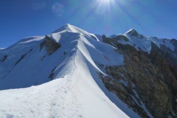 comoda traccia verso il Dome de Gouter
