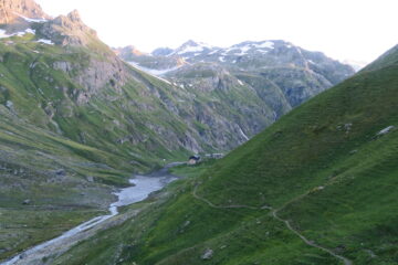 il sentiero dopo il rifugio