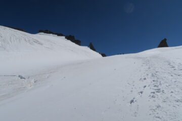 in alto tutto ok, crepacci ancora ben chiusi