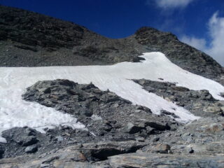La selletta con il suo nevaio.