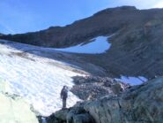 Ai bordi del ghiacciaio.