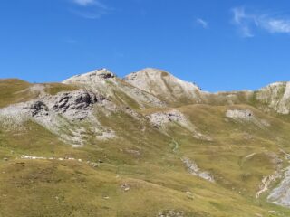 La cima scendendo dal colle delle Munie