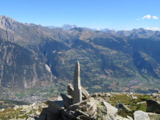 panorama sulla Valdigne, con sfondo Gran Combin e Cervino 