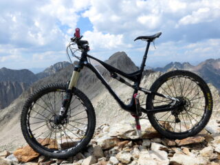 Passo di Tablasses con l'omonima cima sullo sfondo