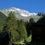 Dal parcheggio si vede il rifugio