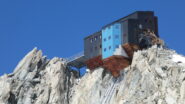 passando sotto il Refuge des Cosmiques