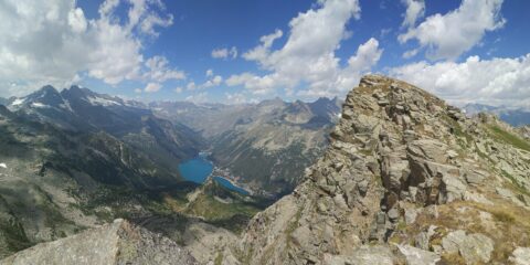 Cima della Crocetta (destra) e alta valle dell'Orco