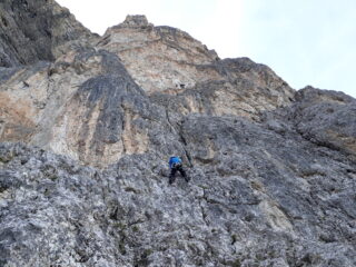 Primi metri d'arrampicata.