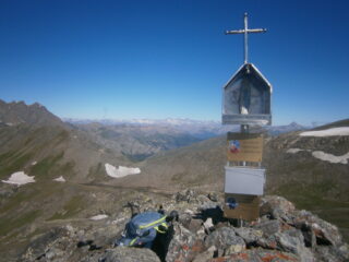 verso il colle Biancetta dalla cima