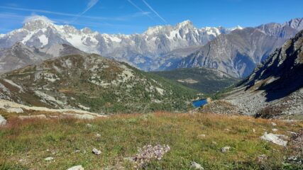 dal Bianco alle G.Jorasses con il lago di Arpy