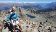 dalla vetta il lago di Pietrarossa, il gran Combin ed il Rosa