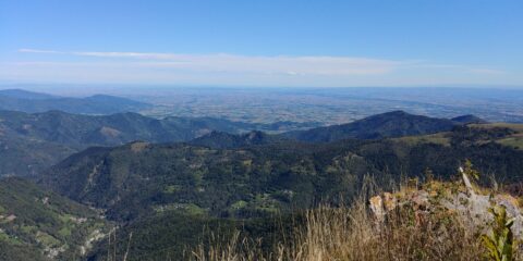 Panorama dalla cima verso la pianura