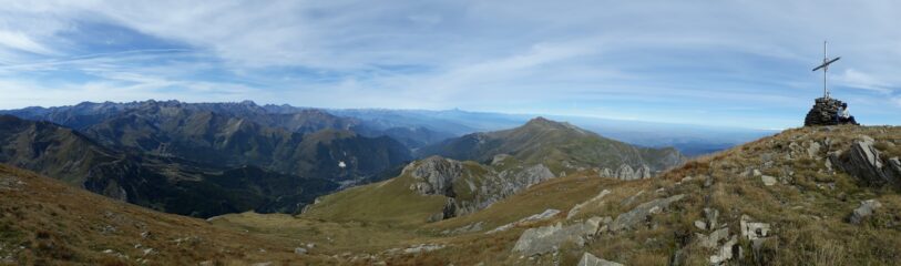 il magnifico panorama dalla vetta