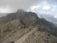 In primo piano Cima Pagarì, nascosta nella nebbia la Maledia