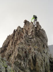 Si inizia la cresta tra la Cima Peirabroc e la Pagarì