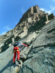 verso il caratteristico pendio sommitale del Dado 