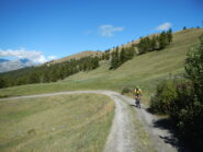 tratto su sterrato verso il Colle Intersile Sud