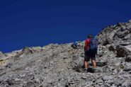 Risalendo il pendio Sud-Ovest del monte Baueria