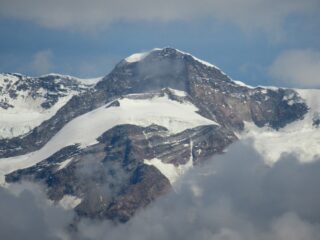 Una breve apparizione del Monte Rosa