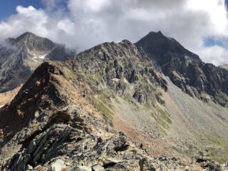 Dalla cima, la cresta verso la Punta di Lussert