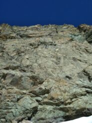 Nicchia basale, attacco 6-8 m a dx