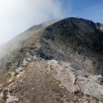 Dalla cresta: in fondo, sulla 