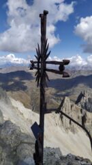 Una delle due croci di vetta