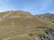 I monti Giordano e Bodoira, che chiudono la visuale a nord