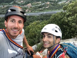 In cima alla via