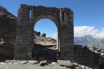L'arco di entrata al forte