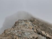 Punto di ritorno. Ma lì di fronte nascosta ci dovrebbe essere la Grande Rochere