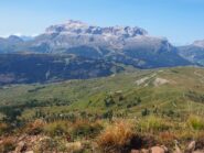 Il Gruppo del Sella con il Piz Boè dalla dorsale.