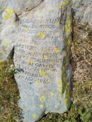 Scritte su pietra al rientro