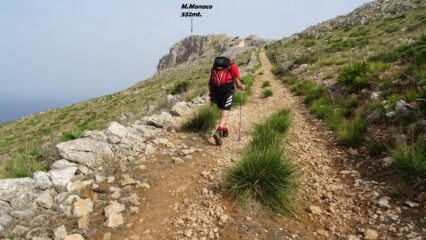 Passato la sella si continua verso il M.Monaco.