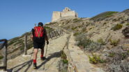 Saliamo la turistica strada che porta al vecchio castello.