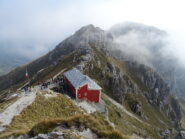 P.ta Cermenati con sotto il Rif.Azzoni.