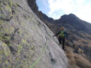 sulla cengia di L3..sullo sfondo il passo Sella..