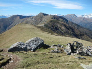 la panoramica dorsale ovest del Monte Soglio