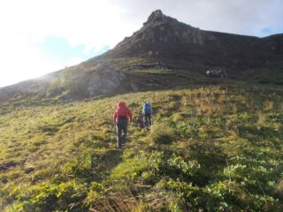 salendo a Rocca Cucuja