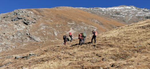 salendo verso la conca terminale del vallone, a quota 2730 m
