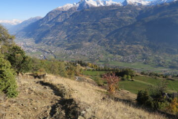 il sentiero che da Thouraz scende a Ville Sur Sarre